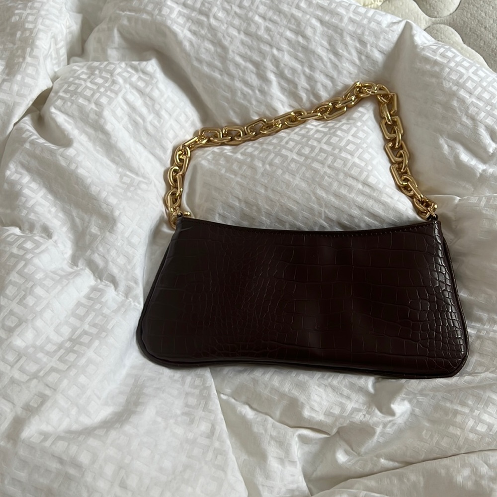 Zara brown shoulder bag with gold chain